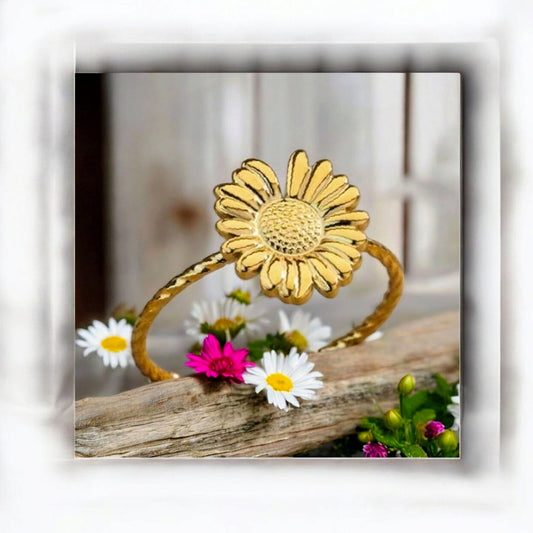 Daisy-Bloom